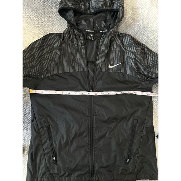 Nike Women's Shield Flash Running Reflective Zip Up Black Gray Jacket Size Small - Picture 9 of 10